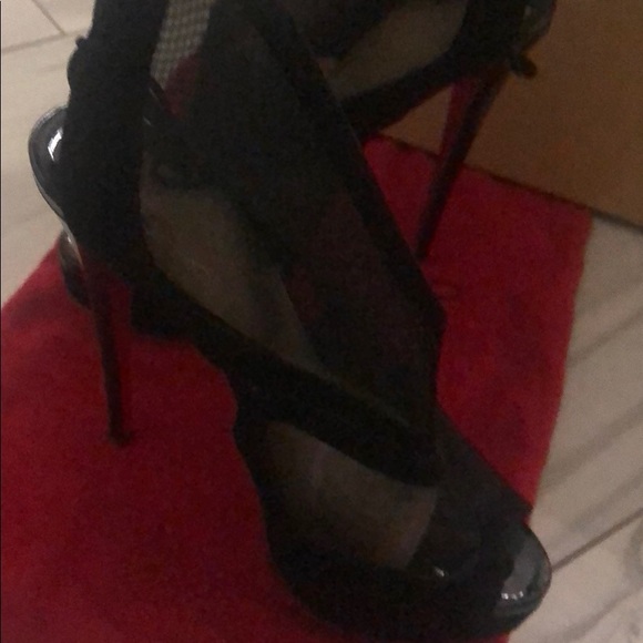 Christian Louboutin shoes - Picture 3 of 8